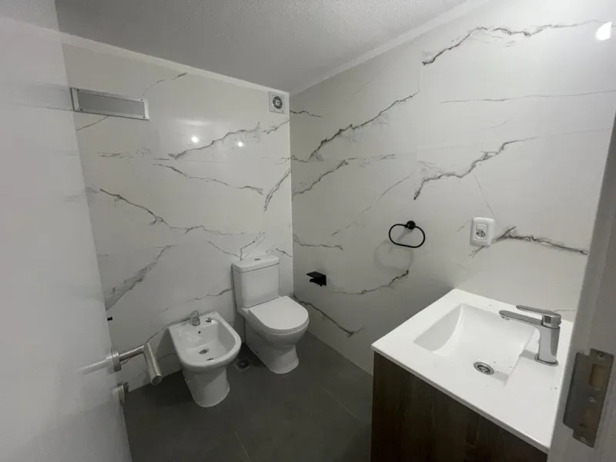 Apartamento ID.6188 - Alquiler Apartamento Monoambiente Parque Batlle con balcon