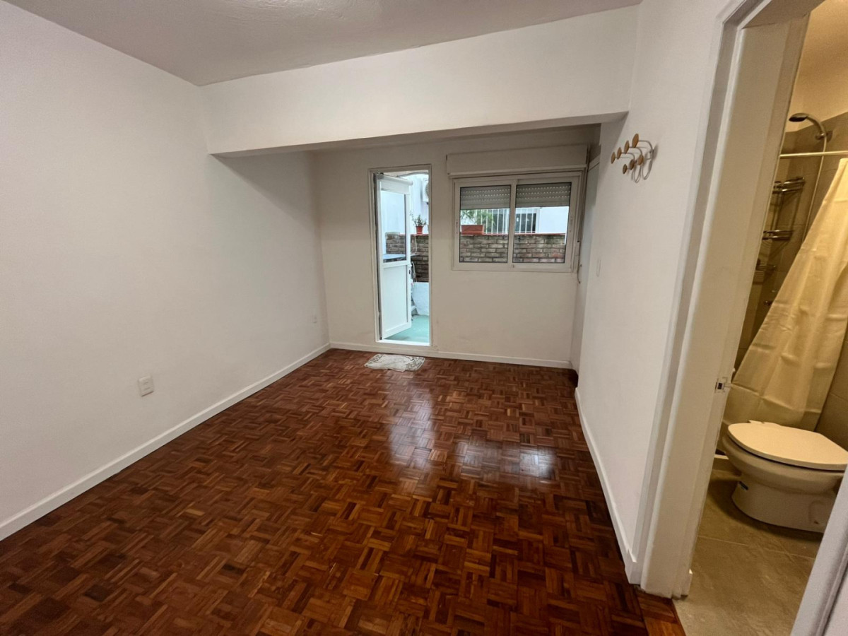 Apartamento ID.5640 - Alquiler Apartamento 4 Dormitorios Pocitos con terraza