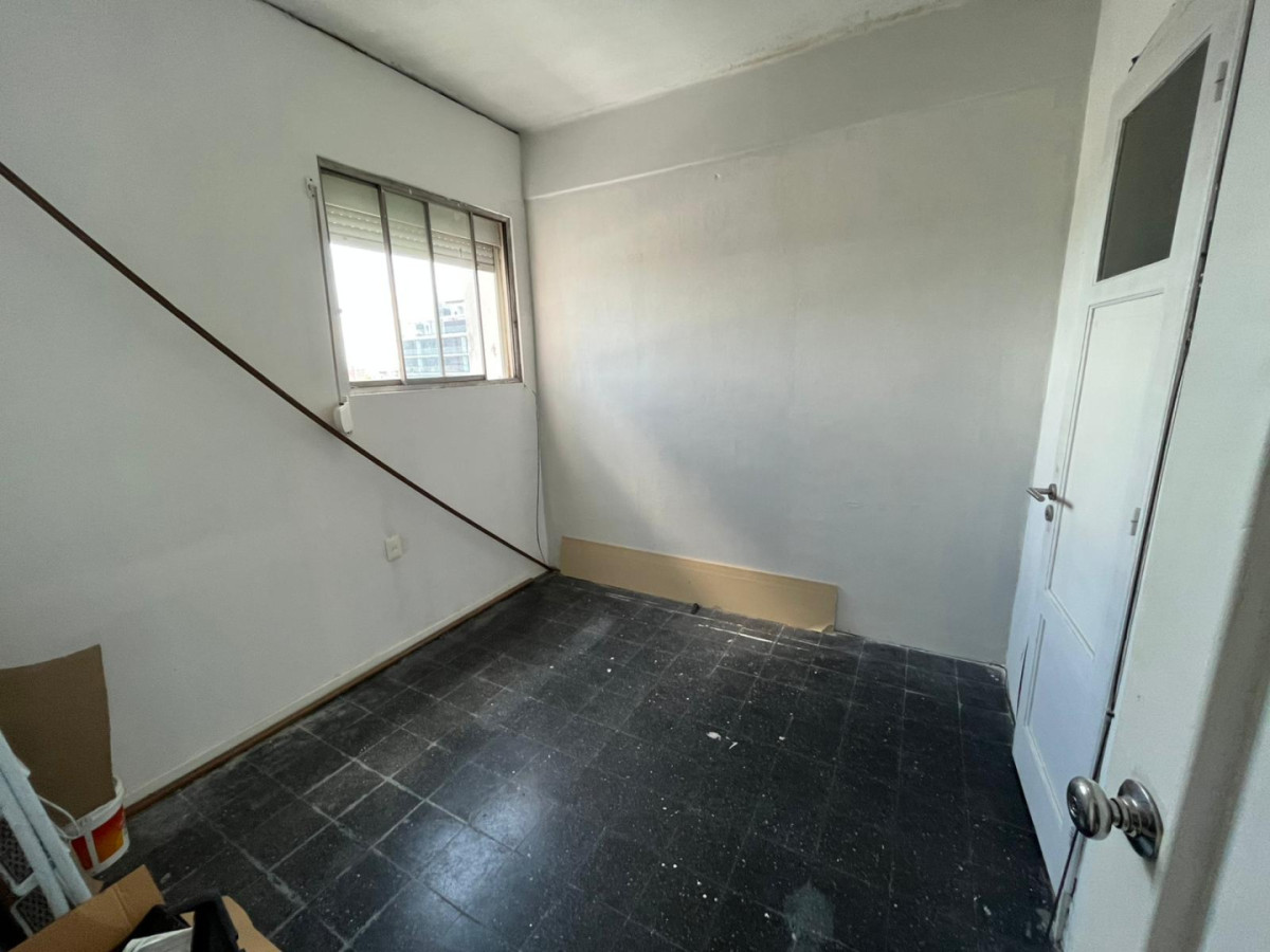 Apartamento ID.5751 - Alquiler o Venta Apartamento 4 Dormitorios Cordon con Balcon