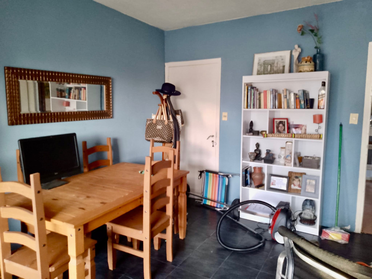 Apartamento ID.3661 - Alquiler Apartamento 2 Dormitorios Malvin Sur con Balcón