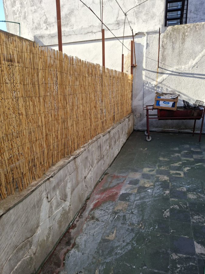 Apartamento ID.6326 - Alquiler Apartamento 4 Dormitorios La Comercial con patio