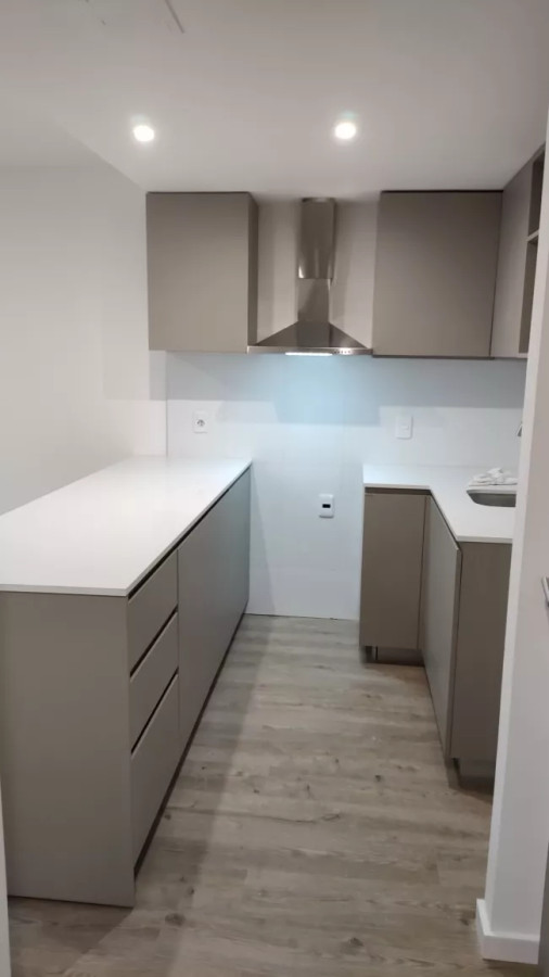Apartamento ID.4590 - Alquiler Apartamento 2 Dormitorios Cordón con Balcón 