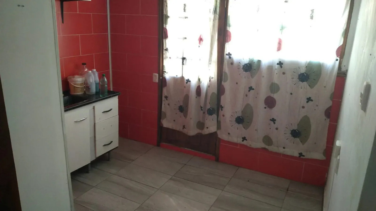 Apartamento ID.5624 - Alquiler Apartamento 1 Dormitorio Prado con Patio y Galpon