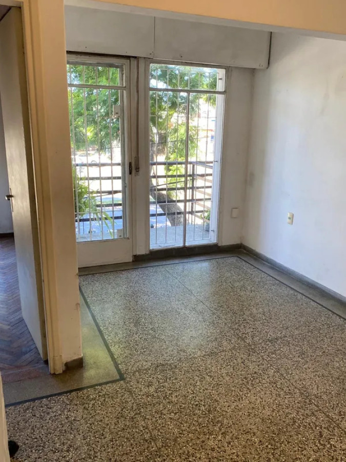 Apartamento ID.6154 - Venta Apartamento 1 Dormitorio Cerrito con patio