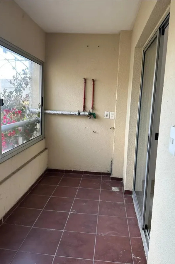Apartamento ID.6617 - Venta con Renta Apartamento 2 Dormitorios Brazo Oriental