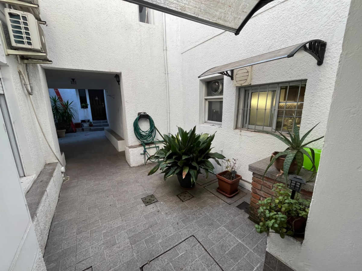 Apartamento ID.6971 - Venta Apartamento 2 Dormitorios Reducto con azotea y barbacoa