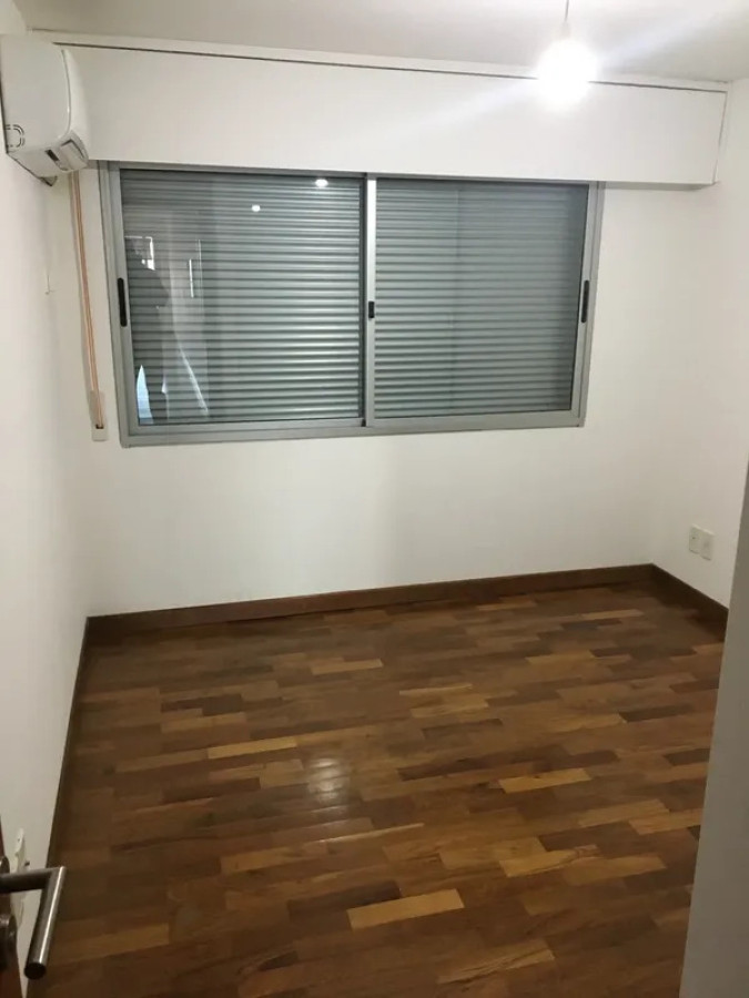 Apartamento ID.6172 - Alquiler Apartamento 1 Dormitorio Malvin con balcon y garaje