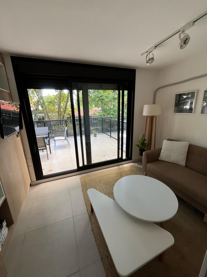 Apartamento ID.4600 - Alquiler Apartamento 1 Dormitorio Amoblado Punta Carretas