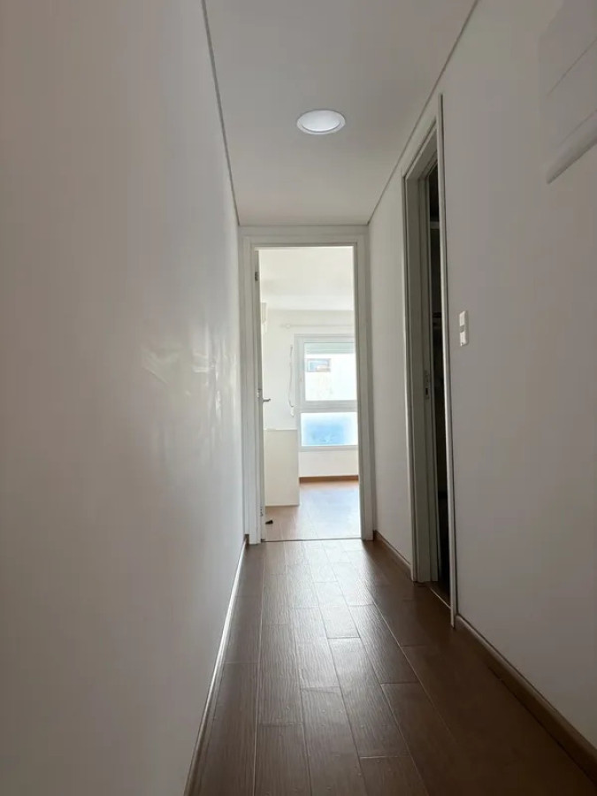 Apartamento ID.6499 - Alquiler Apartamento 1 Dormitorio Pocitos con balcon 