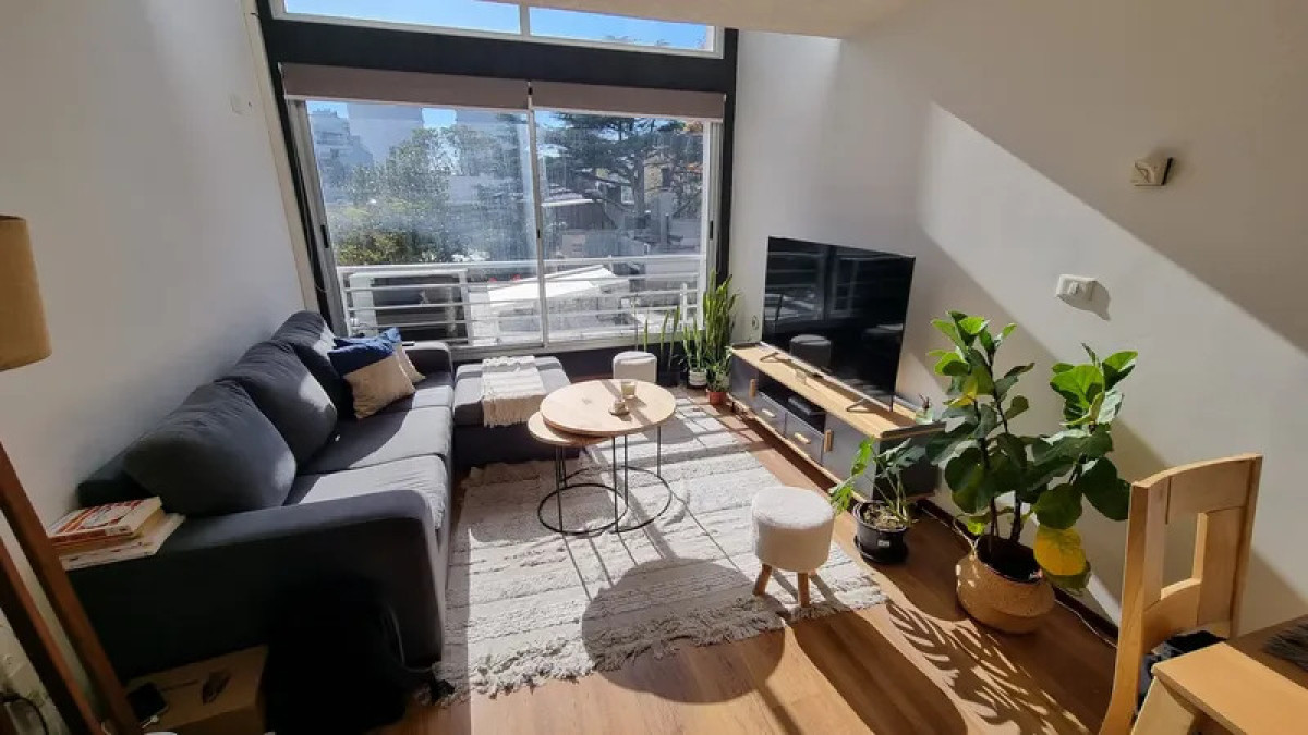 Apartamento ID.6463 - Alquiler Apartamento Duplex 1 Dormitorio Pocitos 