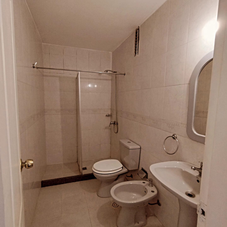 Apartamento ID.5280 - Alquiler Apartamento Monoambiente Pocitos con Balcón