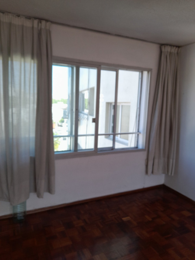 Apartamento ID.6472 - Alquiler Apartamento 2 Dormitorios Parque Batlle con balcon 