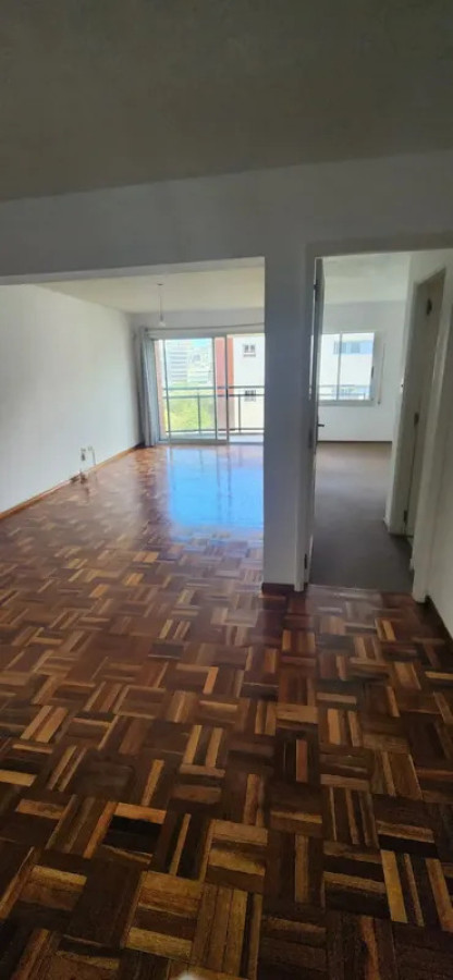 Apartamento ID.5974 - Alquiler Apartamento 1 Dormitorio Punta Carretas con balcon