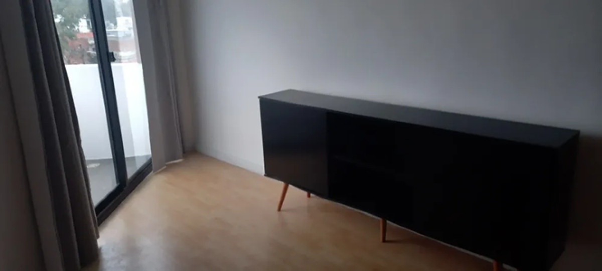 Apartamento ID.5035 - Alquiler Apartamento Monoambiente Buceo con Balcón y Garaje