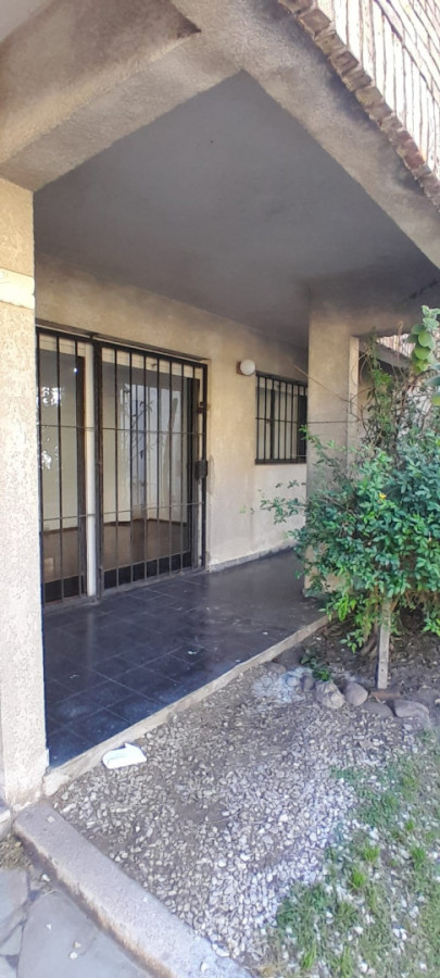 Apartamento ID.5476 - Alquiler Apartamento 1 Dormitorio Parque Rodo con patio