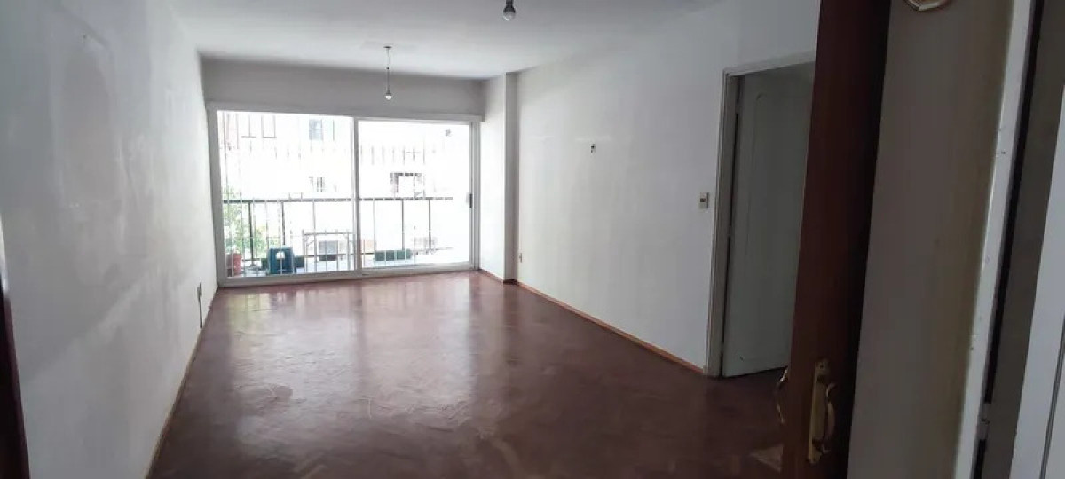 Apartamento ID.5932 - Venta Apartamento 3 Dormitorios Pocitos con balcon