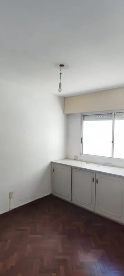 Apartamento ID.5932 - Venta Apartamento 3 Dormitorios Pocitos con balcon