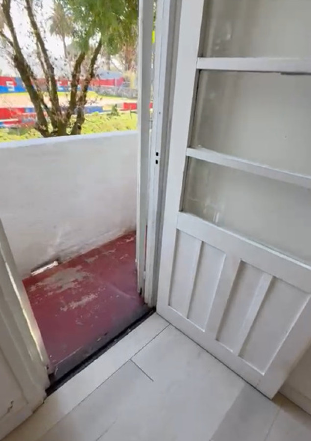 Apartamento ID.6725 - Alquiler 1 o 2 Dormitorios Goes con Balcon