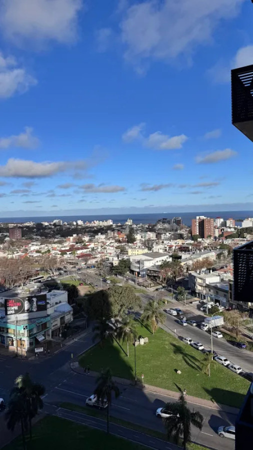 Apartamento ID.6077 - Alquiler Apartamento Amoblado 1 Dormitorio Malvin con balcon