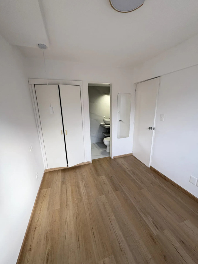 Apartamento ID.6726 - Alquiler Apartamento 1 Dormitorio Punta Carretas con Garaje