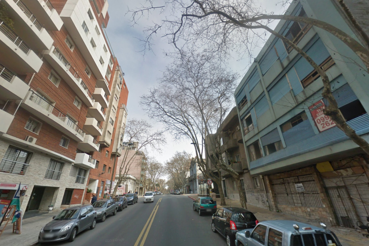 Apartamento ID.5070 - Alquiler Apartamento Loft 1 Dormitorio Parque Rodó con Balcon