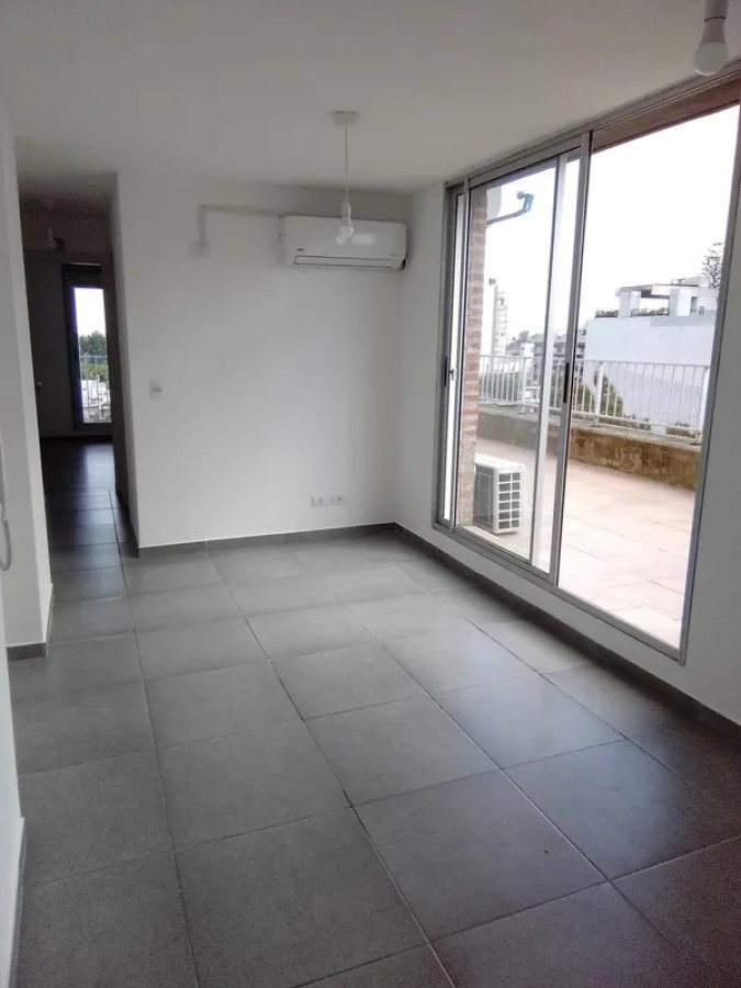 Apartamento ID.5703 - Alquiler Apartamento 1 Dormitorio La Blanqueada con terraz