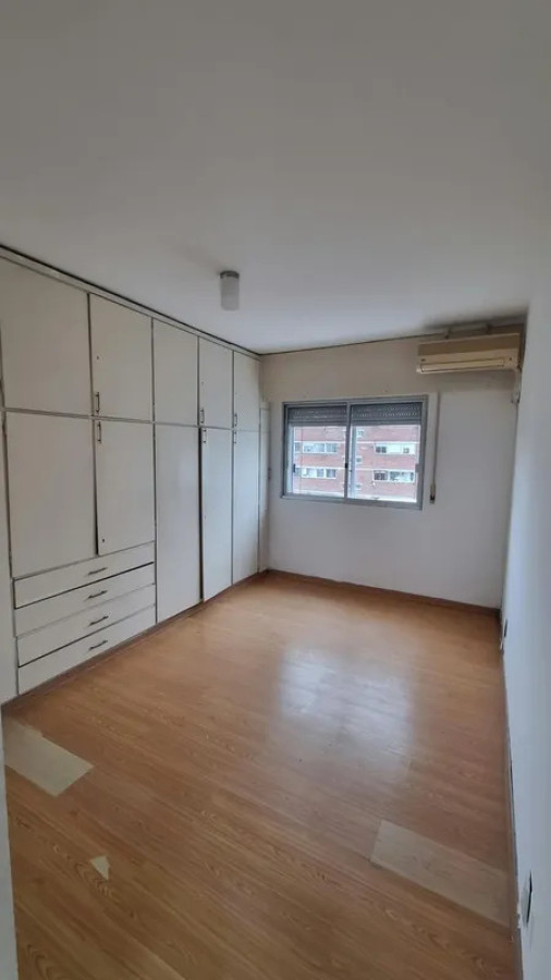 Apartamento ID.6829 - Alquiler Apartamento 2 Dormitorios Punta Carretas con cochera