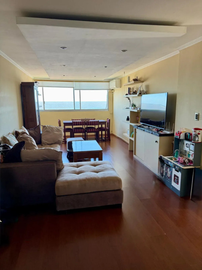 Apartamento ID.6736 - Venta Apartamento 3 Dormitorios Barrio Sur con Vista al Rio