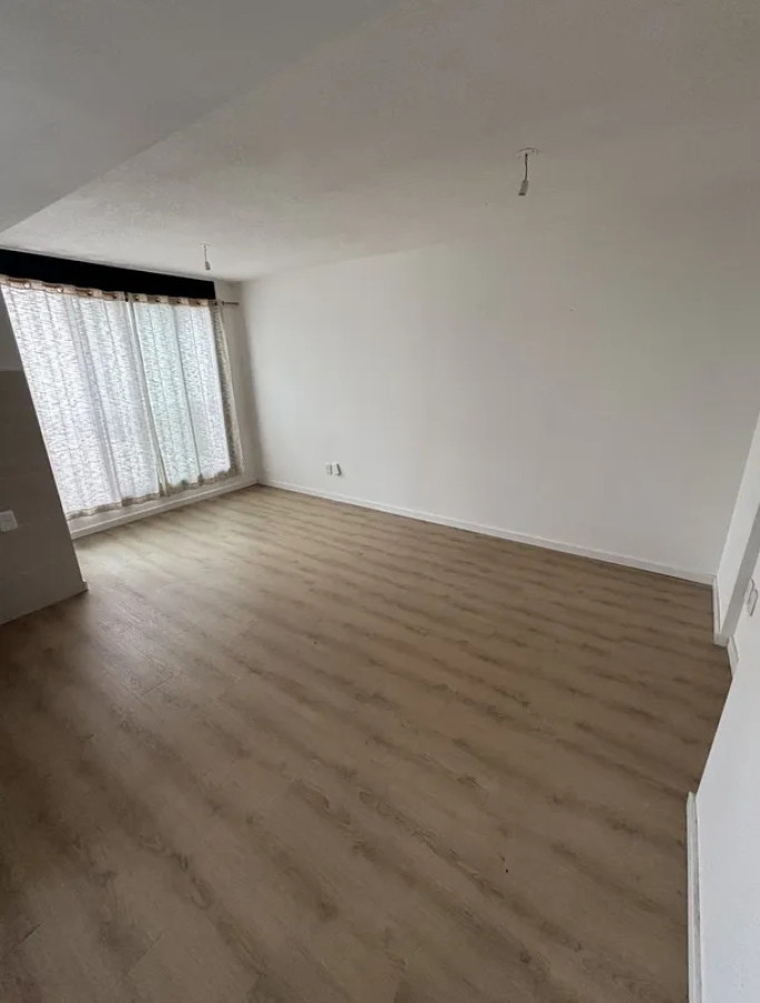 Apartamento ID.6364 - Alquiler Apartamento 2 Dormitorio Cordon con balcon y cochera