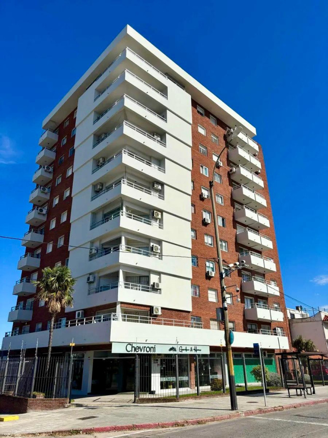 Apartamento ID.4652 - Alquiler Apartamento 2 Dormitorios Buceo con balcon y cochera