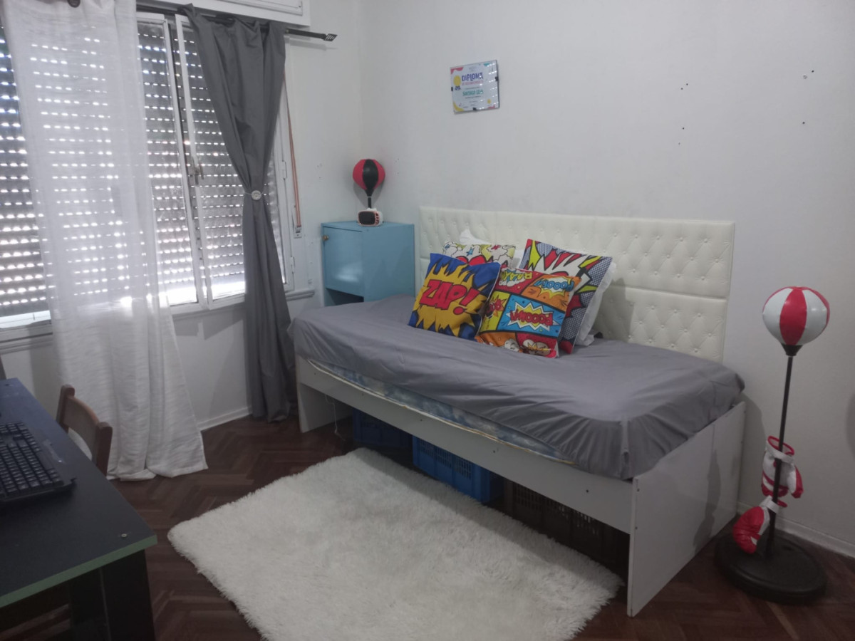 Apartamento ID.6326 - Alquiler Apartamento 4 Dormitorios La Comercial con patio