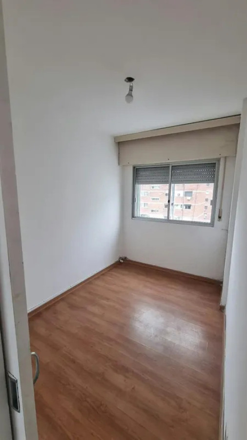 Apartamento ID.6829 - Alquiler Apartamento 2 Dormitorios Punta Carretas con cochera