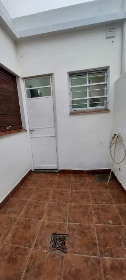 Apartamento ID.6636 - Alquiler Apartamento 1 Dormitorio Capurro con patio
