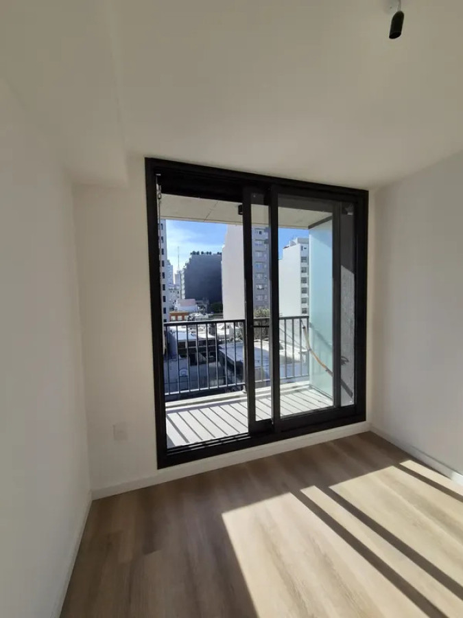 Apartamento ID.6694 - Alquiler Apartamento 1 Dormitorio Cordon con balcon 