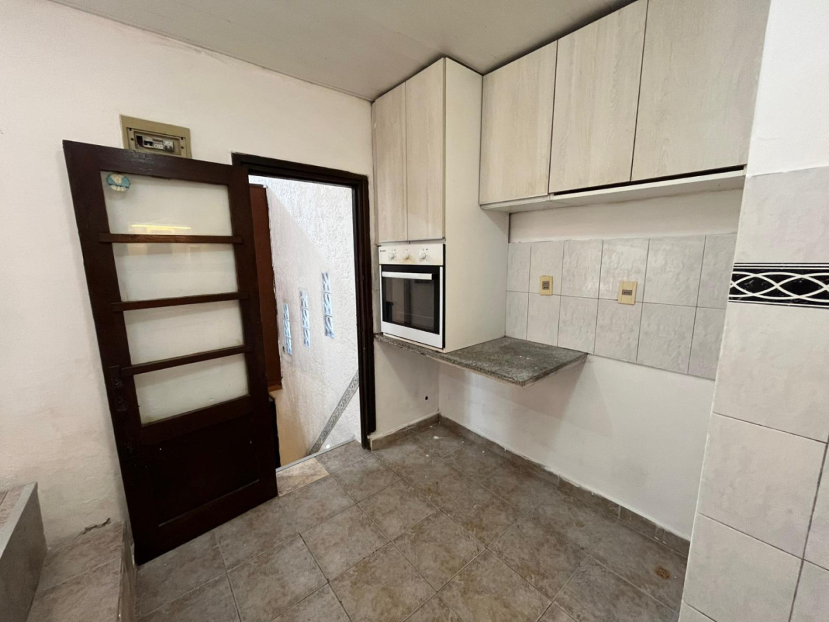 Apartamento ID.4282 - Venta Apartamento 3 Dormitorios La Comercial Terraza