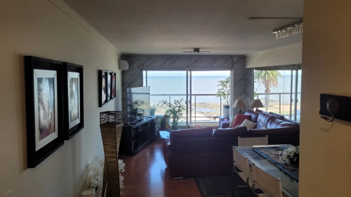 Apartamento ID.4655 - Alquiler Apartamento 3 Dormitorios Punta Carretas con Balcón