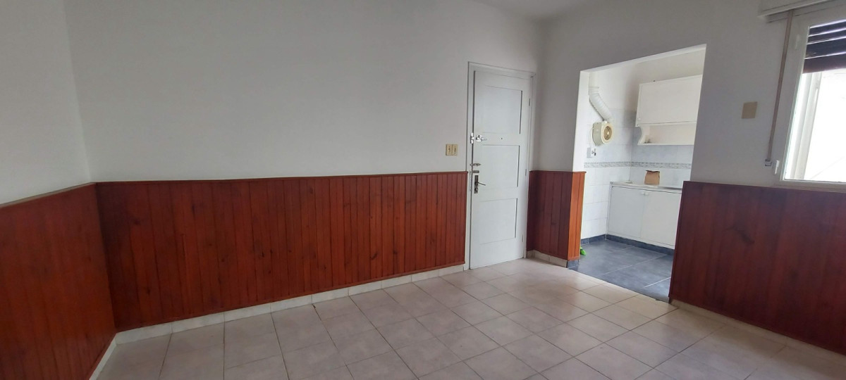 Apartamento ID.6636 - Alquiler Apartamento 1 Dormitorio Capurro con patio