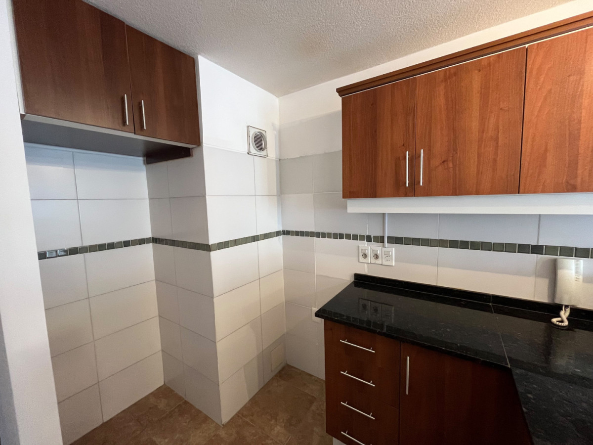 Apartamento ID.6982 - Venta y Alquiler Apartamento 1 Dormitorio Pocitos con balcon