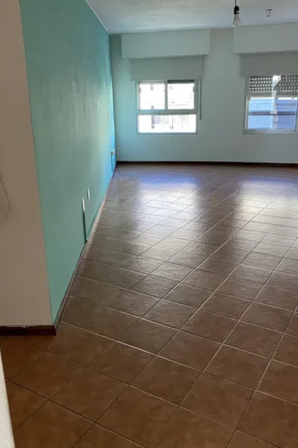 Apartamento ID.6795 - Alquiler Apartamento 2 Dormitorios Centro