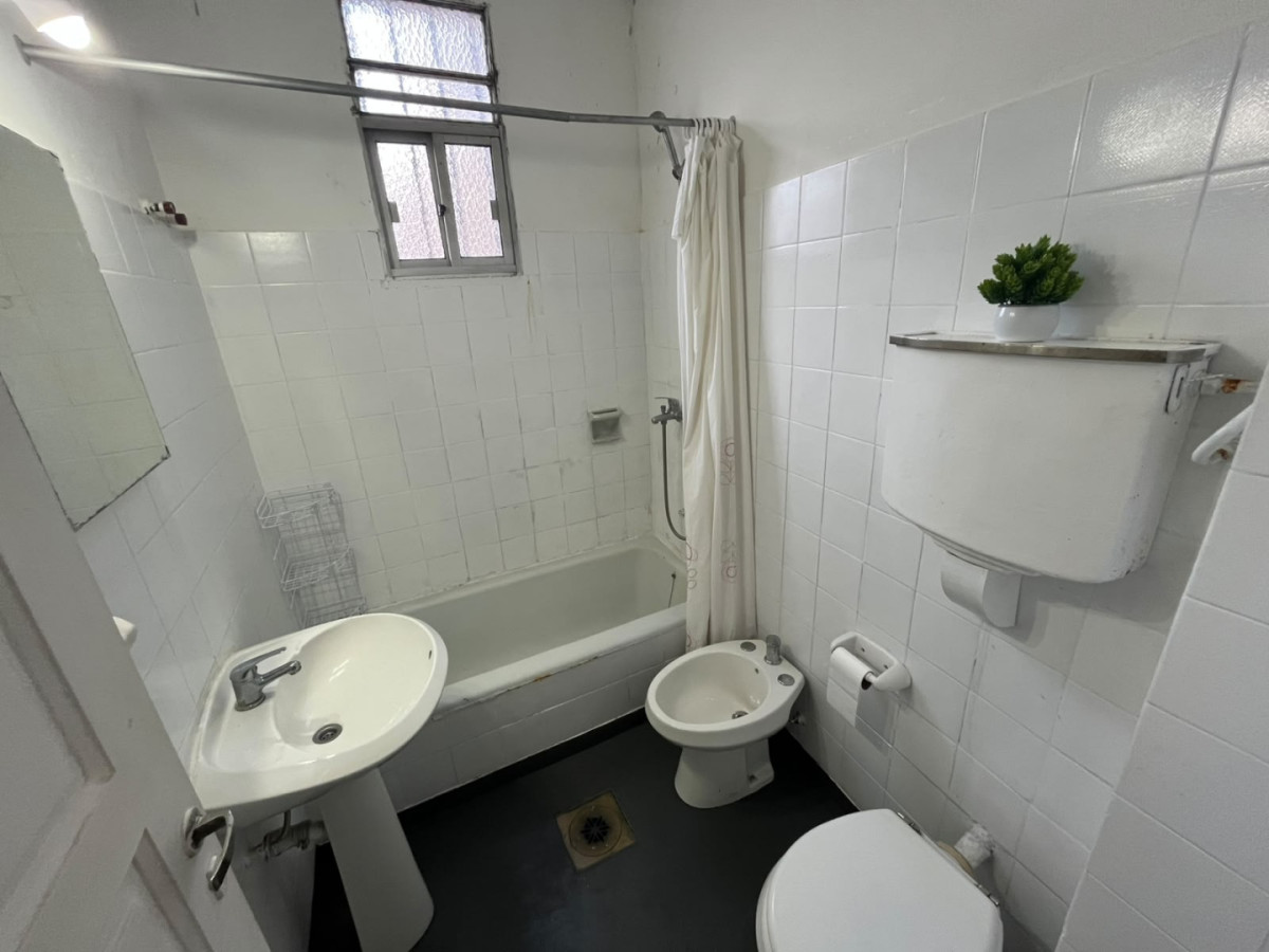 Apartamento ID.6673 - Alquiler Apartamento 1 Dormitorio Pocitos 