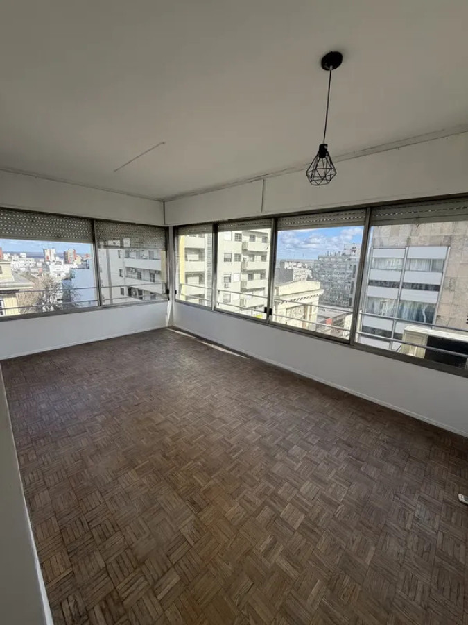 Apartamento ID.6796 - Alquiler Apartamento 2 Dormitorios Centro