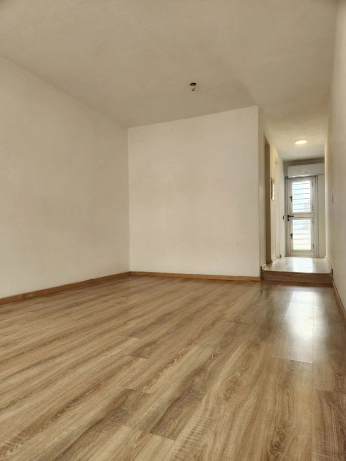 Apartamento ID.6730 - Alquiler Apartamento Monoambiente Grande Pocitos con Patio