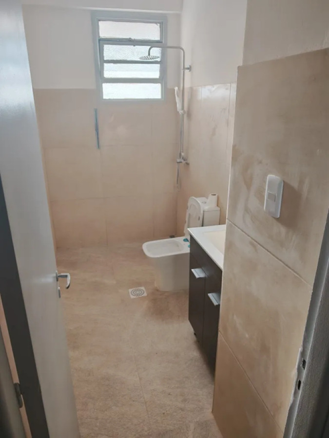 Apartamento ID.5322 - Alquiler Apartamento 1 Dormitorio Bella Vista en Complejo