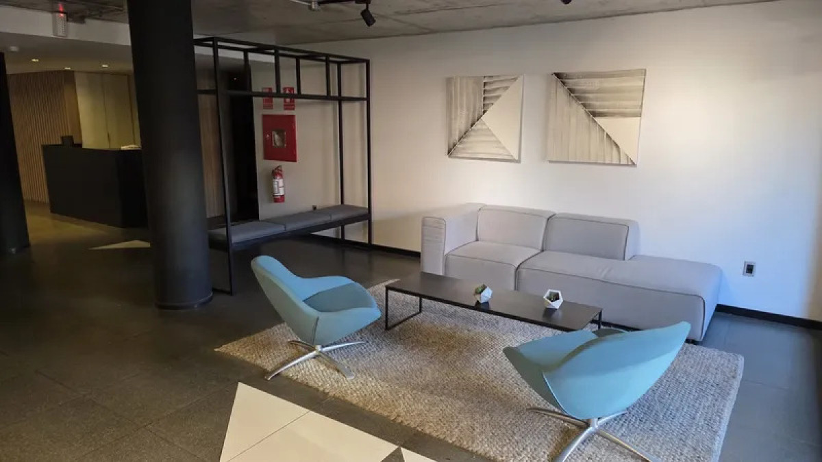 Apartamento ID.6754 - Alquiler Apartamento 1 Dormitorio Pocitos con balcon y garaje 