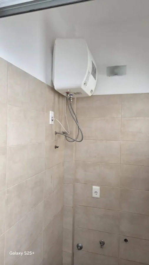 Apartamento ID.6827 - Alquiler Apartamento 1 Dormitorio La Comercial con patio 