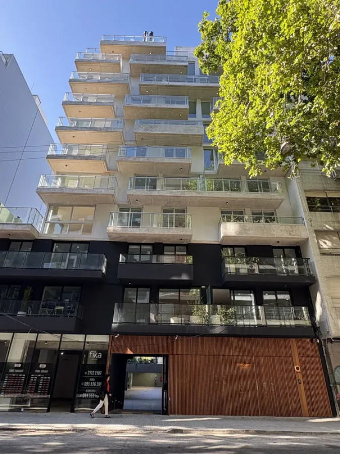 Apartamento ID.6061 - Alquiler Apartamento 1 Dormitorio Centro con balcon y garaje