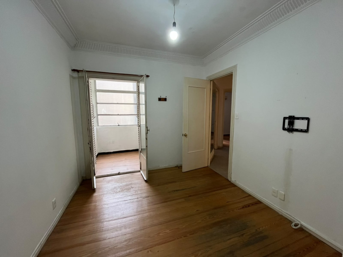 Apartamento ID.6755 - Alquiler o Venta Apartamento 3 Dormitorios Centro con Garaje