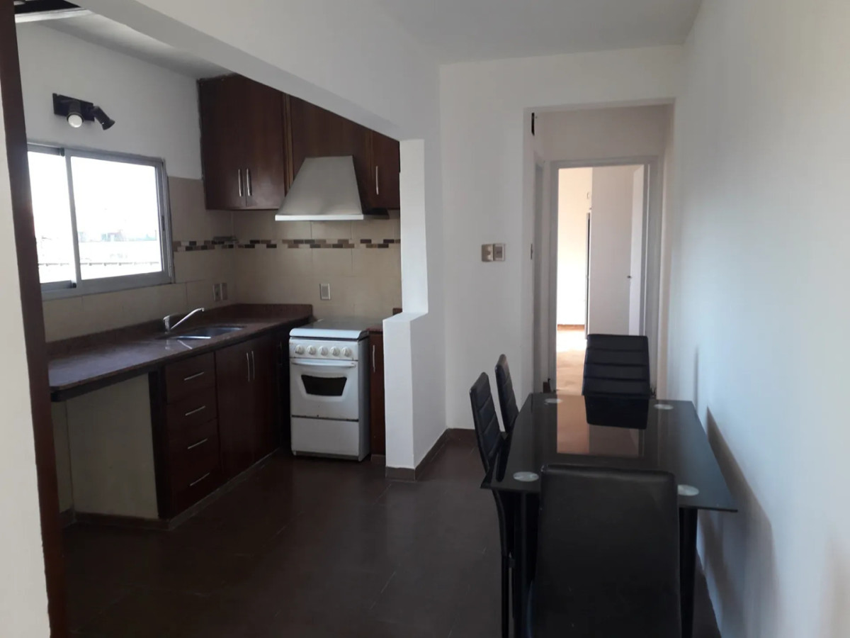 Apartamento ID.6749 - Alquiler Apartamento Penthouse 1 Dormitorio Centro Terraza