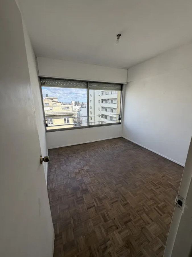 Apartamento ID.6796 - Alquiler Apartamento 2 Dormitorios Centro