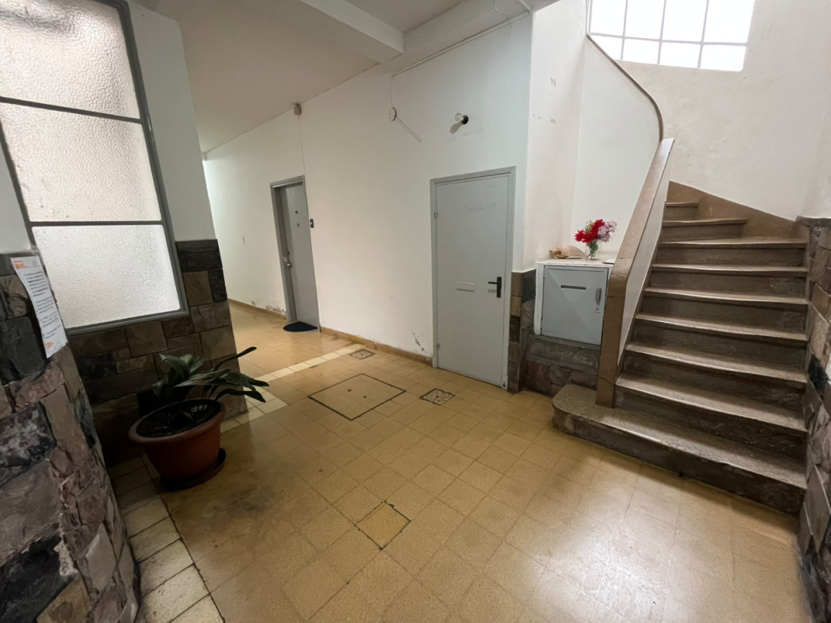 Apartamento ID.6505 - Venta Apartamento 1 Dormitorio Ciudad Vieja con balcon